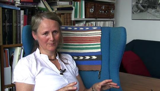 Kvindernes kritiske stemme – videointerview med Esther Fihl 2013
